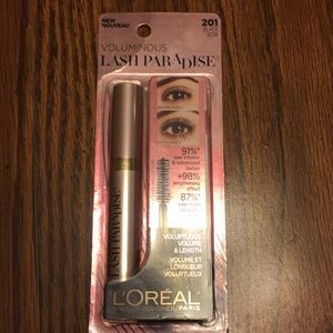 L’Oréal Voluminous Lash Paradise mascara